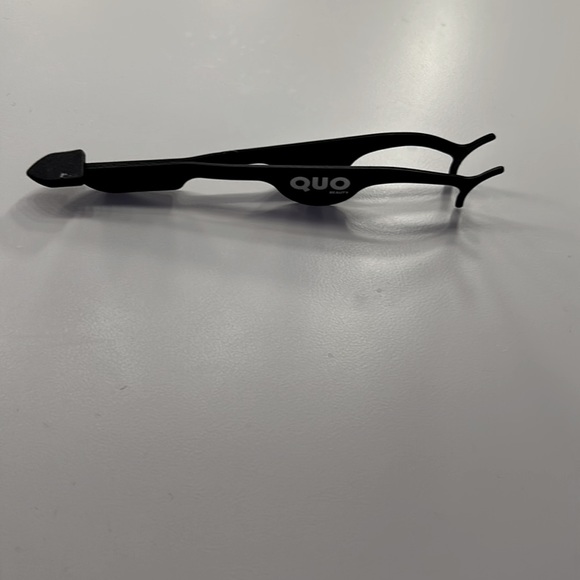 Quo - Picture 2 of 2